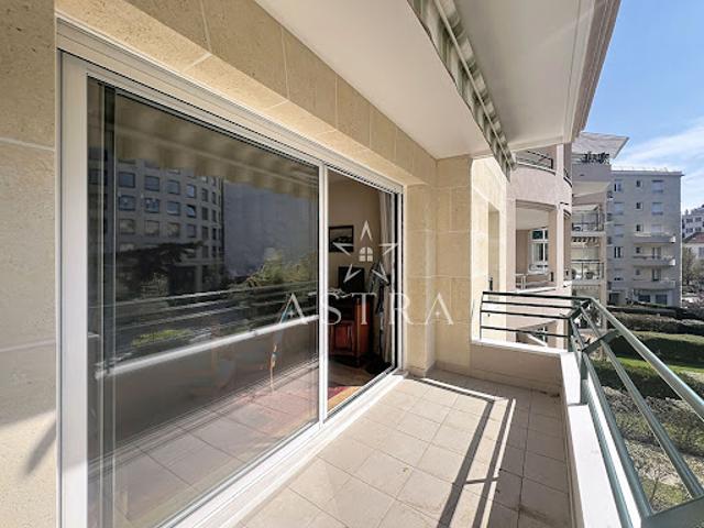 Vente Appartement 4 pièces 88.04 m2 Sceaux