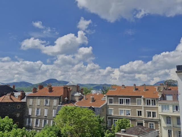 Vente Appartement 4 pièces 88 m2 Clermont Ferrand