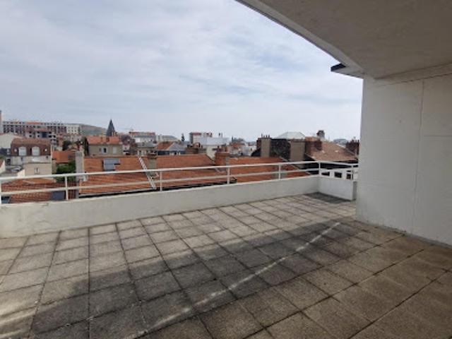 Vente Appartement 4 pièces 88 m2 Clermont Ferrand