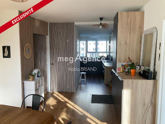 Vente Appartement 4 pièces 88 m2 Laval
