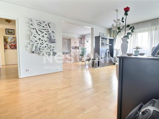 Vente Appartement 4 pièces 89 m2 Courbevoie
