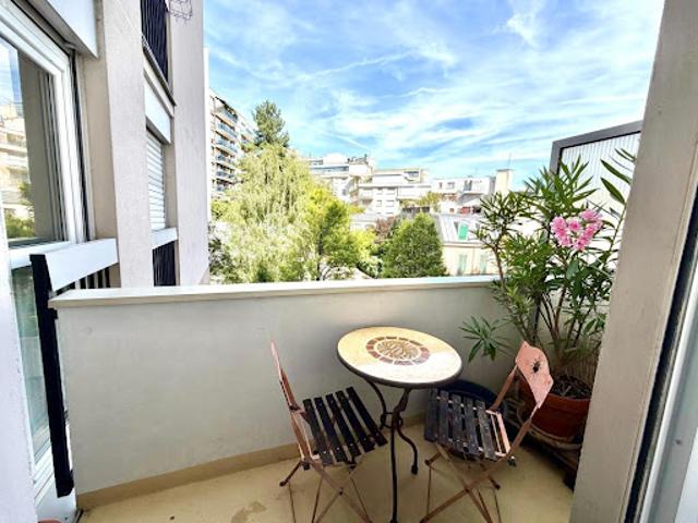 Vente Appartement 4 pièces 89 m2 Paris 19ème