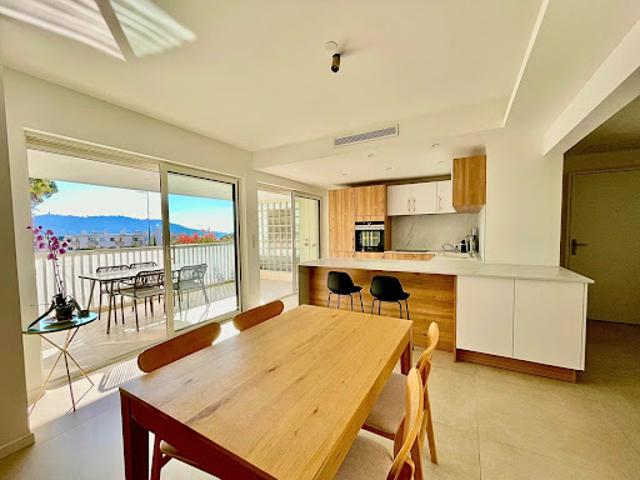 Vente Appartement 4 pièces 93.69 m2 Cannes