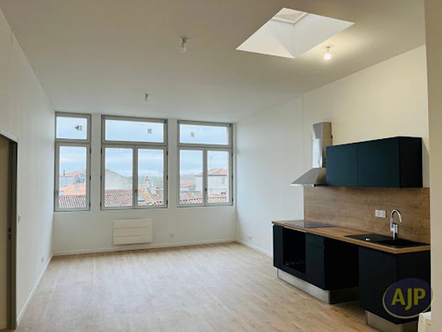 Vente Appartement 4 pièces 93.3 m2 Saintes