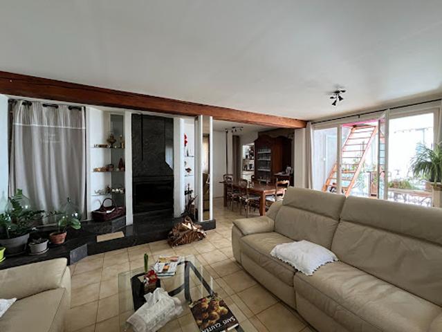 Vente Appartement 4 pièces 93 m2 Châteauneuf de Gadagne