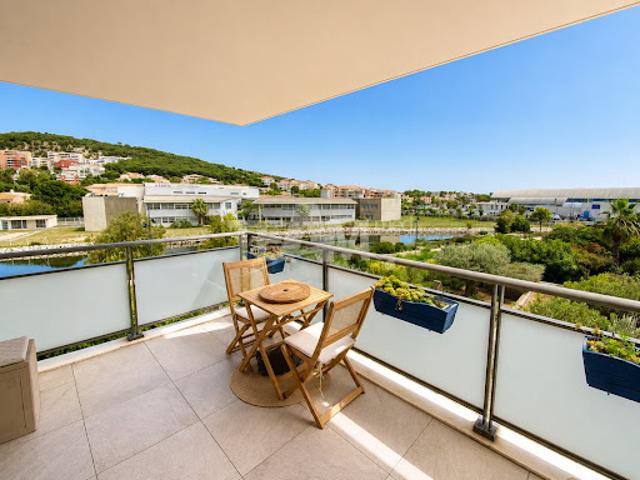 Vente Appartement 4 pièces 93 m2 Sète