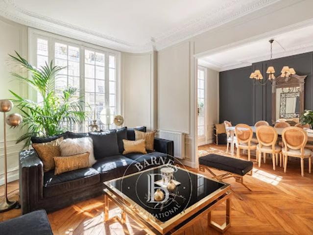 Vente Appartement 4 pièces 90.74 m2 Paris 16ème