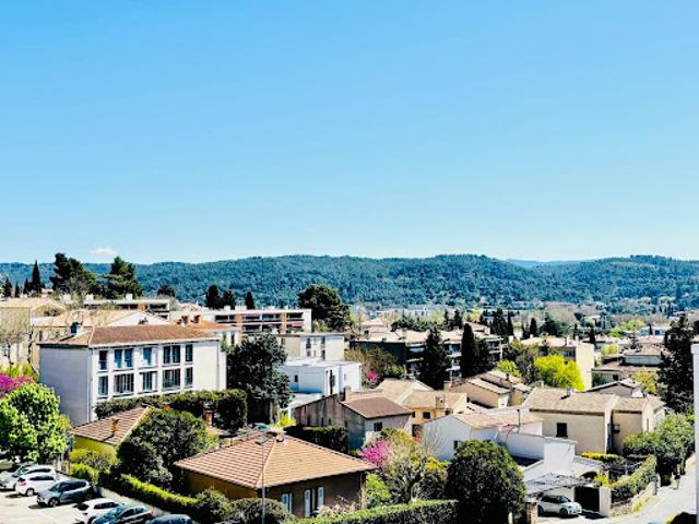 Vente Appartement 4 pièces 90.81 m2 Aix en Provence