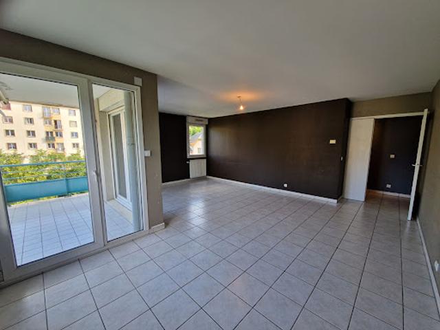 Vente Appartement 4 pièces 90.08 m2 Chambery