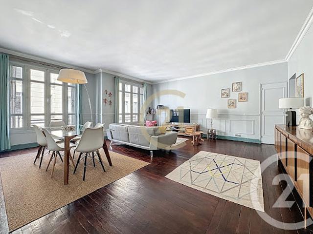 Vente Appartement 4 pièces 90.11 m2 Versailles