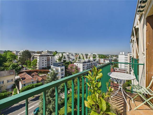 Vente Appartement 4 pièces 90.24 m2 Rueil Malmaison
