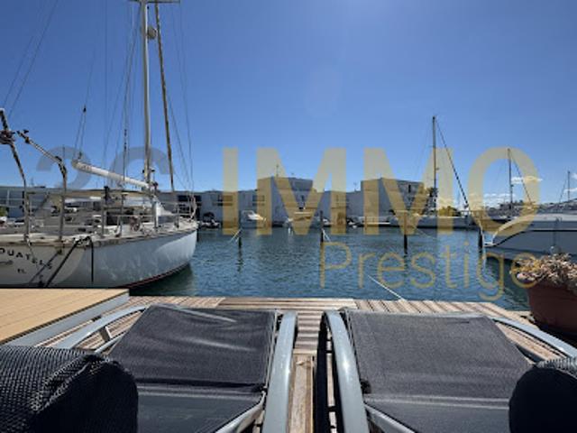 Vente Appartement 4 pièces 90 m2 Le Grau du Roi