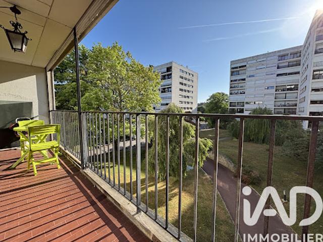 Vente Appartement 4 pièces 90 m2 Poissy