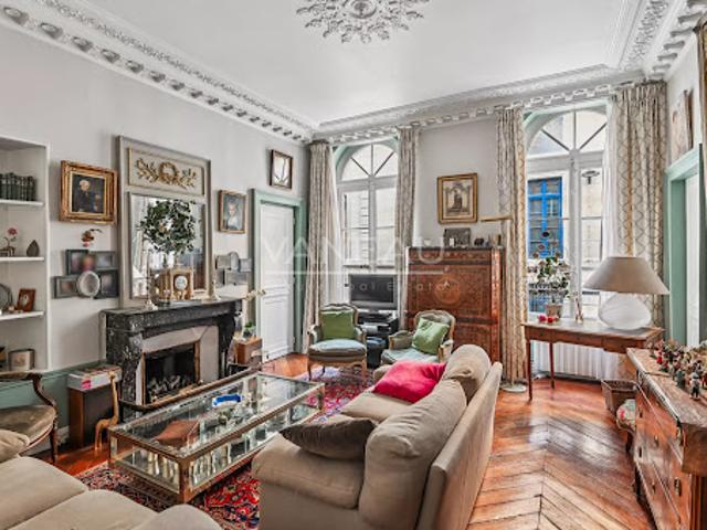 Vente Appartement 4 pièces 91.6 m2 Paris 7ème