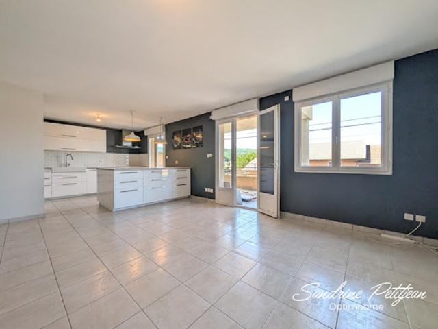 Vente Appartement 4 pièces 91 m2 Amberieu en bugey