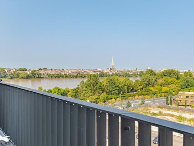 Vente Appartement 4 pièces 91 m2 Bordeaux