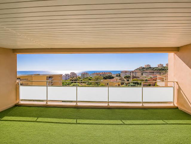 Vente Appartement 4 pièces 92 m2 Bastia