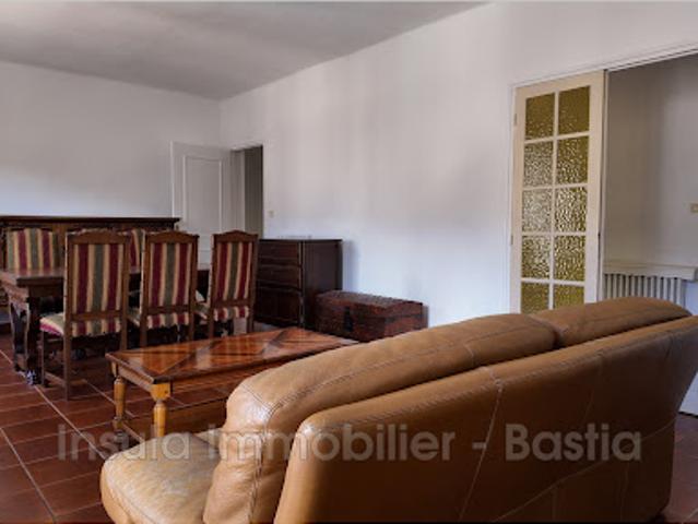 Vente Appartement 4 pièces 92 m2 Bastia