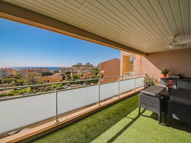 Vente Appartement 4 pièces 92 m2 Bastia