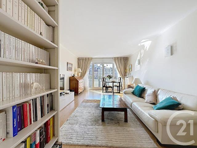Vente Appartement 4 pièces 94.25 m2 Paris 20ème