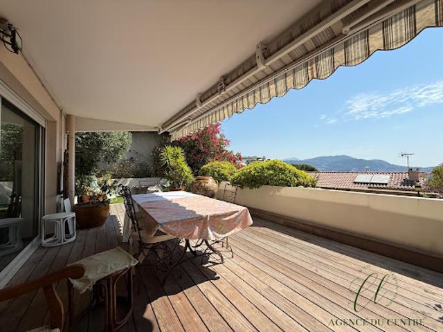 Vente Appartement 4 pièces 97 m2 Nice