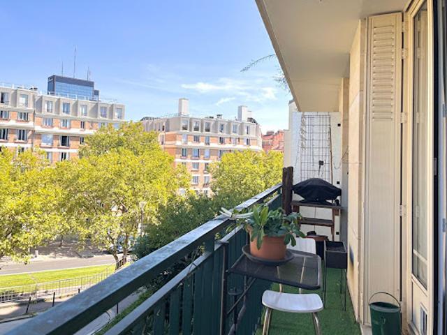 Vente Appartement 4 pièces 97 m2 Paris 20ème