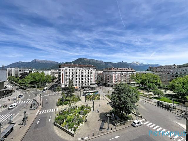 Vente Appartement 4 pièces 94.5 m2 Annecy