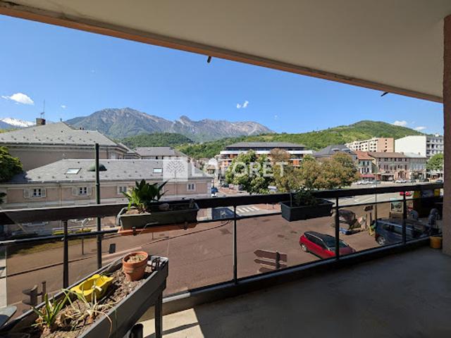 Vente Appartement 4 pièces 94.77 m2 Albertville