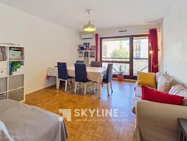 Vente Appartement 4 pièces 94.35 m2 Marseille 6ème