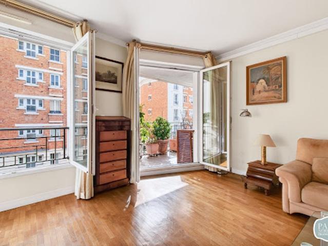Vente Appartement 4 pièces 94.3 m2 Courbevoie