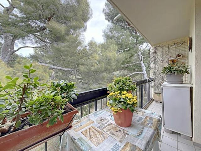 Vente Appartement 4 pièces 94 m2 Marseille 8ème