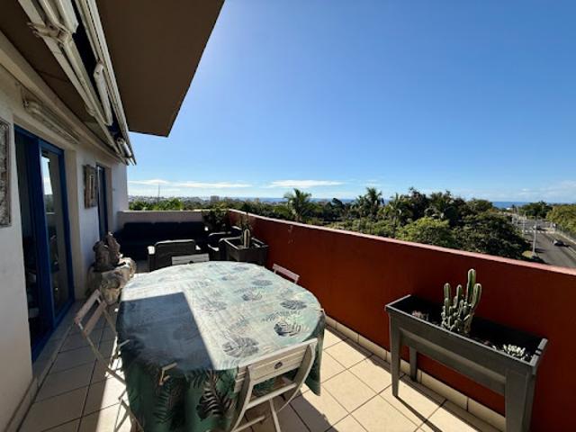 Vente Appartement 4 pièces 94 m2 Saint Denis