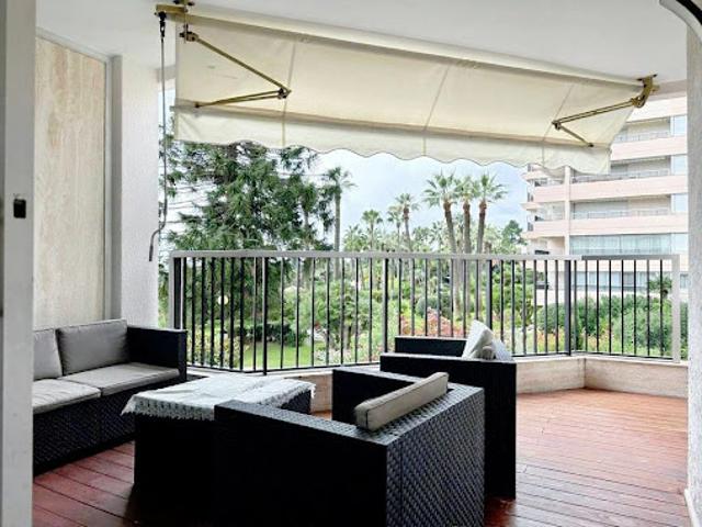 Vente Appartement 4 pièces 95 m2 Vallauris