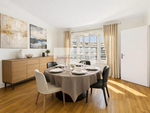 Vente Appartement 4 pièces 95 m2 Versailles