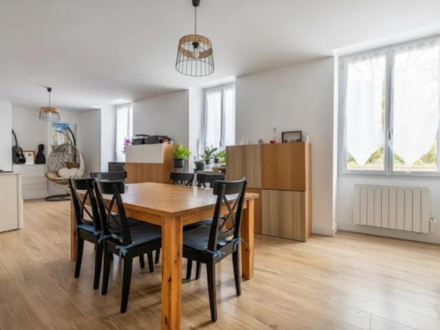Vente Appartement 4 pièces 95 m2 La Ferté Alais