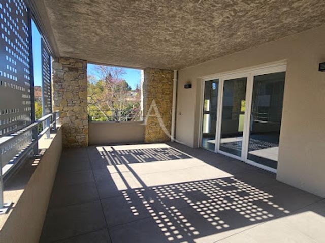Vente Appartement 4 pièces 96.7 m2 Nimes