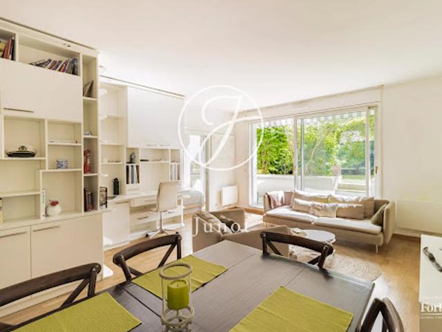 Vente Appartement 4 pièces 96.01 m2 Paris 15ème