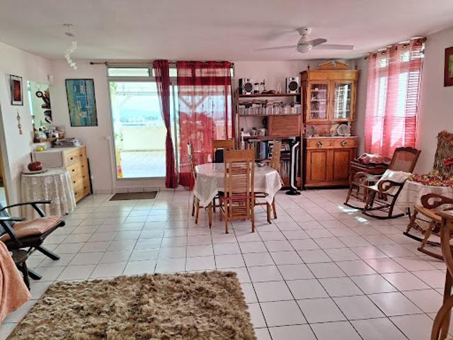 Vente Appartement 4 pièces 96 m2 Fort de france