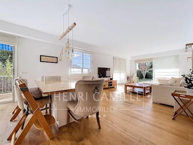 Vente Appartement 4 pièces 98.04 m2 Le Cannet