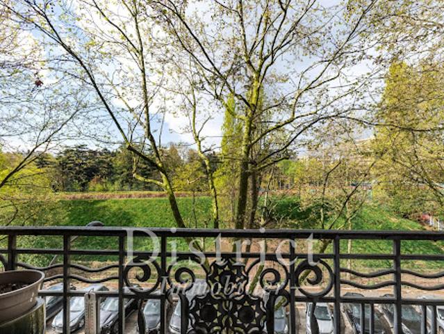 Vente Appartement 4 pièces 98.04 m2 Paris 17ème