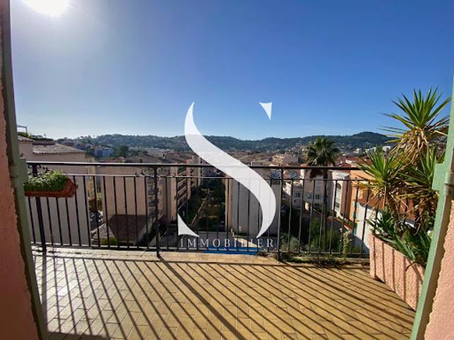Vente Appartement 4 pièces 98.24 m2 Vallauris