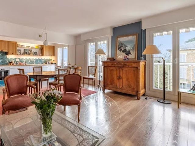 Vente Appartement 4 pièces 98 m2 Versailles