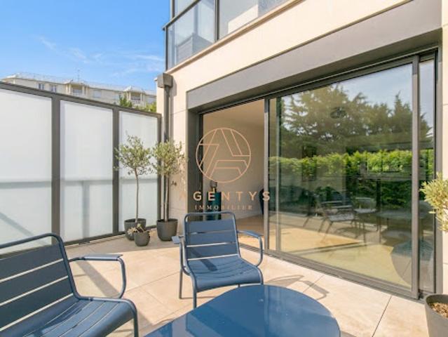 Vente Appartement 4 pièces 98 m2 La Varenne Saint Hilaire