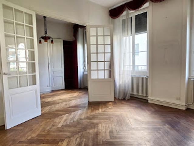 Vente Appartement 4 pièces 99.68 m2 Lyon 1er