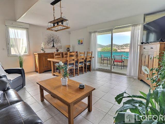 Vente Appartement 4 pièces 99.27 m2 Hyeres