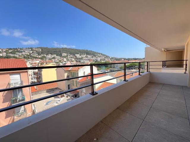 Vente Appartement 4 pièces 99.38 m2 Nice