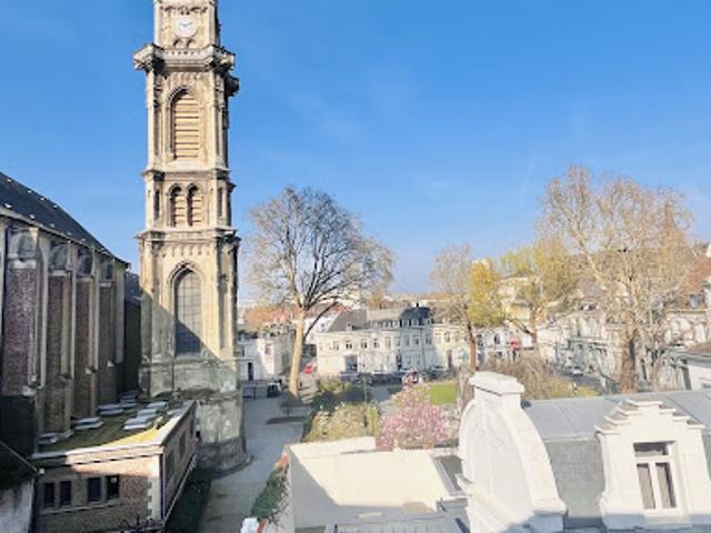 Vente Appartement 4 pièces 99 m2 Valenciennes
