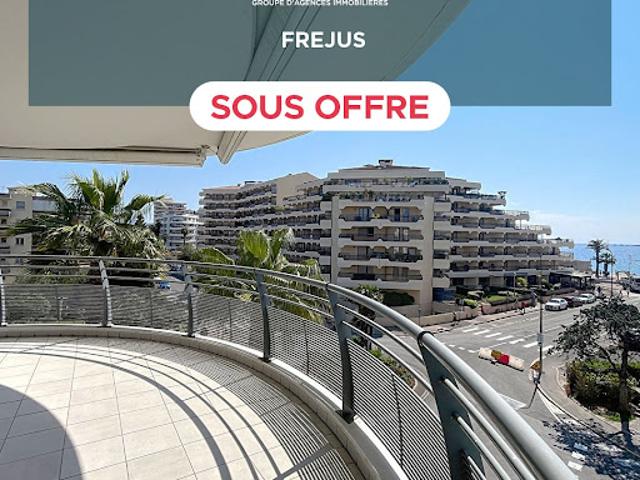 Vente Appartement 4 pièces 99 m2 Frejus