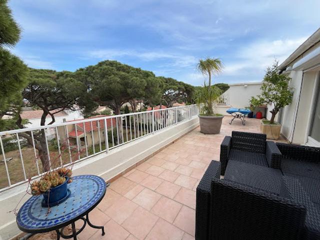 Vente Appartement 4 pièces 0 m2 Hyeres