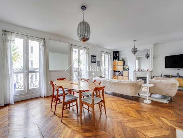 Vente Appartement 4 pièces 99 m2 Paris 9ème